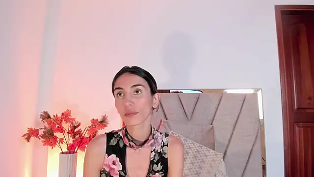 Snapshot of Nina_Cavaali chatting on 02-24-25, 10:03 Nina Cavaali online show from 02-24-25, 10:03