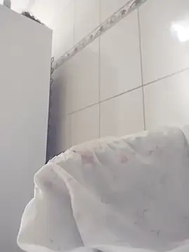 Snapshot of mariy522 chatting on 10-18-25, 11:00 mariy522 online show from 10-18-25, 11:00