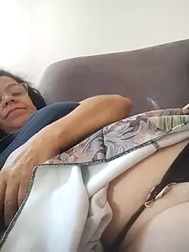 Snapshot of mariy522 chatting on 11-23-25, 11:21 mariy522 online show from 11-23-25, 11:21