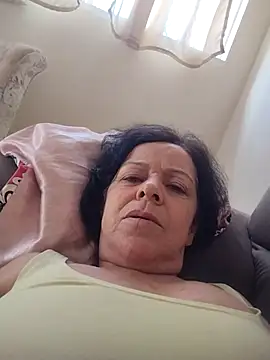 Snapshot of mariy522 chatting on 12-04-25, 04:27 mariy522 online show from 12-04-25, 04:27