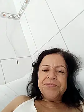 Snapshot of mariy522 chatting on 03-04-26, 04:57 mariy522 online show from 03-04-26, 04:57