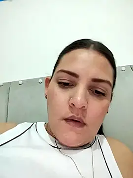 Mia Hampton online show from 01-12-26, 11:43