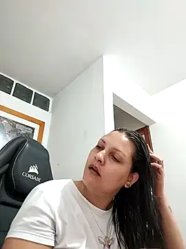 Mia Hampton online show from 02-17-26, 09:10