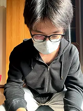 Snapshot of h4779150 chatting on 01-18-26, 02:04 h4779150 online show from 01-18-26, 02:04