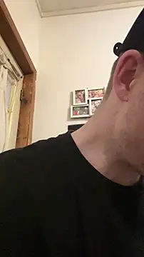 Snapshot of KBONE36 chatting on 03-24-26, 10:09 KBONE36 online show from 03-24-26, 10:09