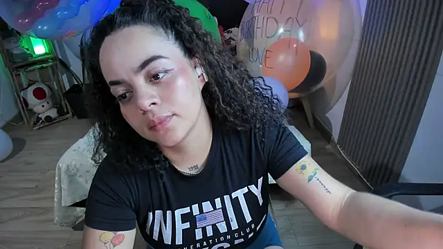 Cuttiealice online show from 01-23-25, 06:35