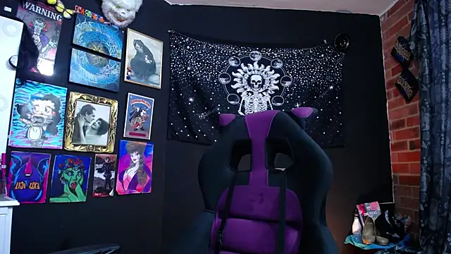 Snapshot of Yourmadame_P chatting on 01-30-25, 08:10 Yourmadame P online show from 01-30-25, 08:10