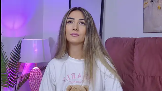 NicolLopeze online show from 10-03-25, 12:46