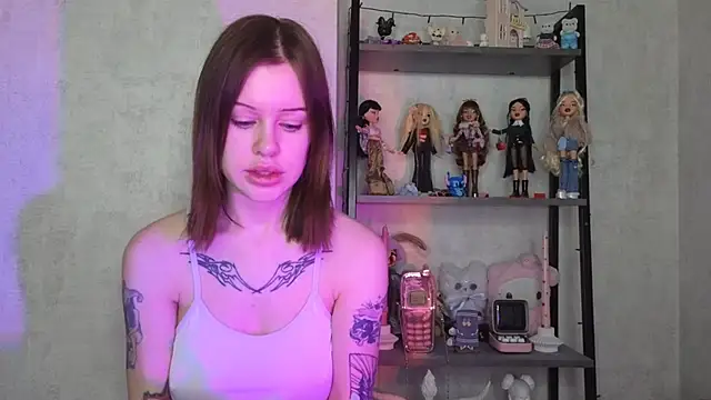 LisaDenvinn online show from 03-03-25, 04:58
