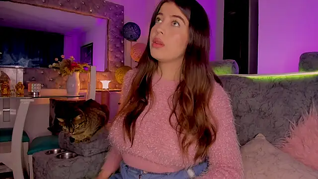 zoe kittylove online show from 10-28-25, 04:05