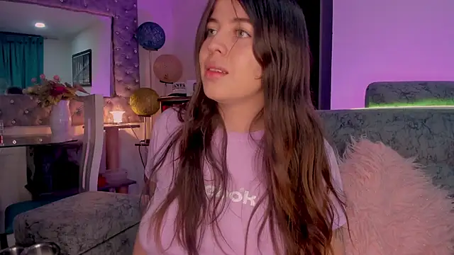 zoe kittylove online show from 11-04-25, 04:11