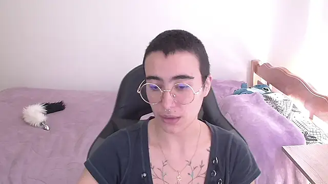 Liil cat online show from 03-15-25, 01:51