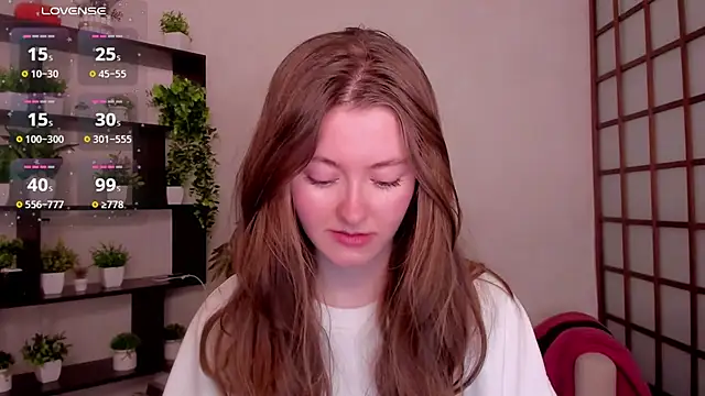 Snapshot of KateCuddle chatting on 04-16-26, 02:34 KateCuddle online show from 04-16-26, 02:34