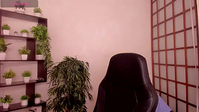 KateCuddle online show from 05-28-26, 02:20