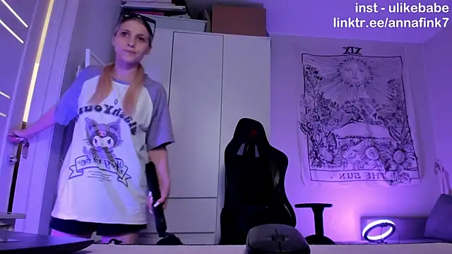 Anna Fink online show from 11-16-25, 09:53