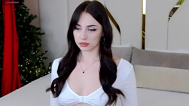 Betty Bridge online show from 11-30-25, 05:22