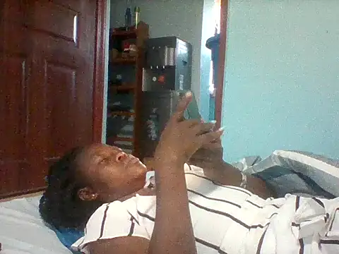 Snapshot of Eminent_Ride chatting on 03-29-26, 12:27 Eminent Ride online show from 03-29-26, 12:27