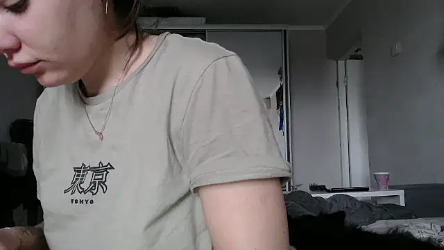 Snapshot of delightful_sofi chatting on 03-17-26, 08:06 delightful sofi online show from 03-17-26, 08:06