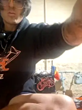 Snapshot of shaved chatting on 12-03-25, 06:43 shaved online show from 12-03-25, 06:43