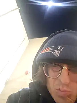 Snapshot of shaved chatting on 12-04-25, 06:34 shaved online show from 12-04-25, 06:34