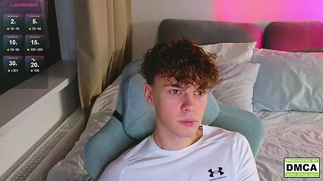 cute thomas online show from 11-18-25, 06:01