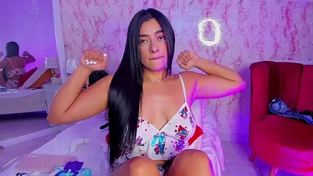 Snapshot of SophiieWilson_ chatting on 02-24-26, 04:43 SophiieWilson online show from 02-24-26, 04:43