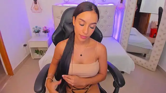 xiomara  cortes online show from 01-23-25, 07:07