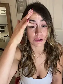 Snapshot of Wetbabygirlxo chatting on 10-30-25, 12:45 Wetbabygirlxo online show from 10-30-25, 12:45