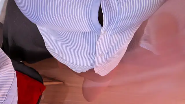 SaharaGarcia   online show from 10-14-25, 06:42