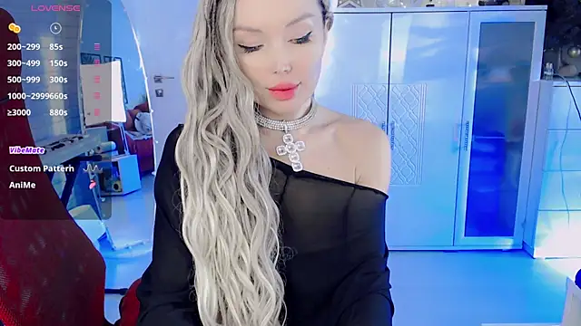 WhiteBunny online show from 12-24-24, 07:17