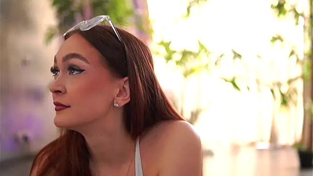 HotSkinnyX online show from 10-23-25, 08:24