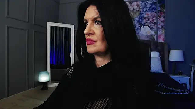 DomMelissaW online show from 12-22-25, 11:57