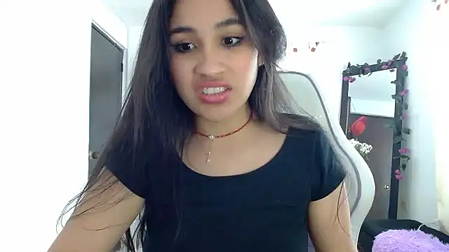 Snapshot of InocentHeaven1 chatting on 12-03-24, 03:55 InocentHeaven1 online show from 12-03-24, 03:55