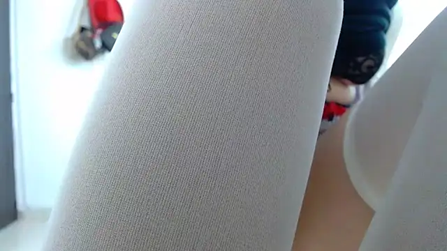 Snapshot of InocentHeaven1 chatting on 12-24-24, 02:54 InocentHeaven1 online show from 12-24-24, 02:54