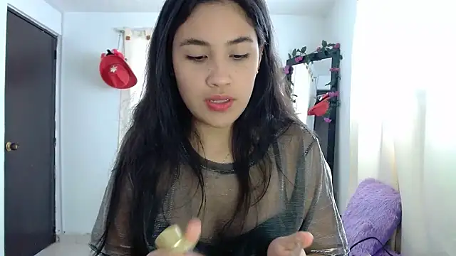 Snapshot of InocentHeaven1 chatting on 02-05-25, 01:00 InocentHeaven1 online show from 02-05-25, 01:00