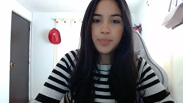 Snapshot of InocentHeaven1 chatting on 02-26-25, 12:58 InocentHeaven1 online show from 02-26-25, 12:58