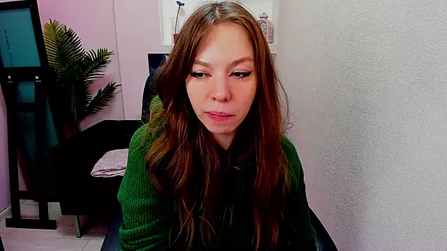 Persephoni online show from 12-25-24, 05:37
