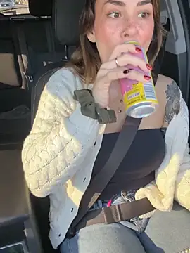 Snapshot of LeaGambit__ chatting on 02-12-26, 04:35 LeaGambit online show from 02-12-26, 04:35