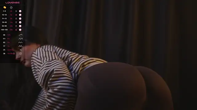 itssophiie online show from 11-17-25, 08:14