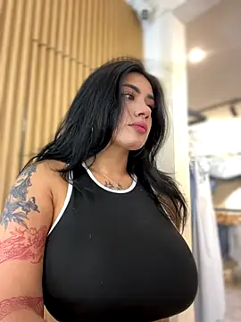 clarachanelricek online show from 10-21-25, 07:14