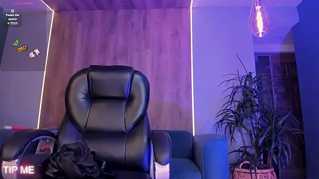 SophieBarnett online show from 05-08-26, 01:00