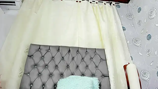 Snapshot of luna_evaa chatting on 02-14-25, 09:10 luna evaa online show from 02-14-25, 09:10