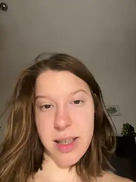 kimczii online show from 12-30-24, 10:32