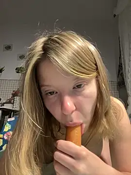 kimczii online show from 06-17-26, 06:16
