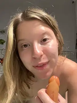 kimczii online show from 07-28-26, 05:47