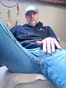 Snapshot of eddouxxx78 chatting on 10-04-25, 09:18 eddouxxx78 online show from 10-04-25, 09:18