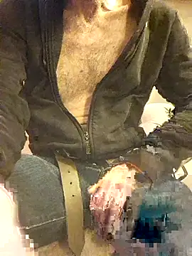 Snapshot of eddouxxx78 chatting on 02-27-26, 01:22 eddouxxx78 online show from 02-27-26, 01:22