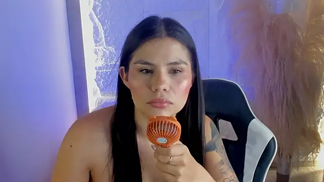 dominique25  online show from 05-14-26, 01:56