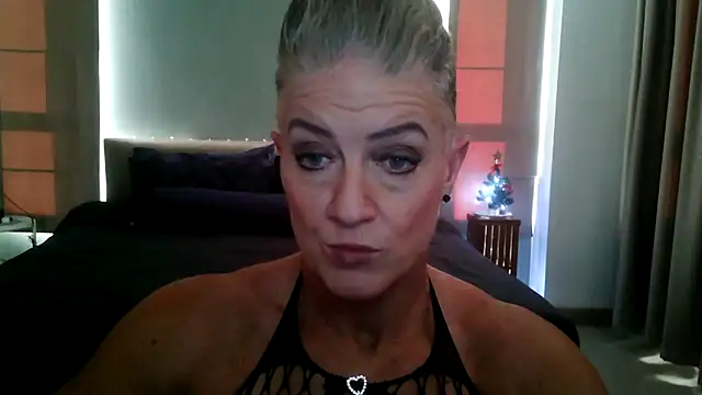 Devon2020 online show from 11-30-25, 10:19