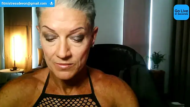 Snapshot of Devon2020 chatting on 06-15-26, 10:28 Devon2020 online show from 06-15-26, 10:28